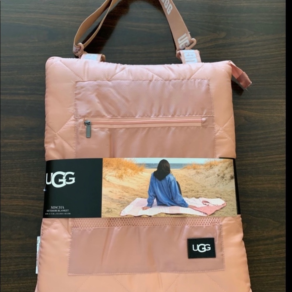 Brand new!!!!  The UGG Mischa outdoor blanket